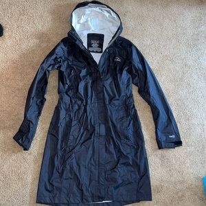 L.L. Bean Trail Model Rain Coat Black Wind Breaker
